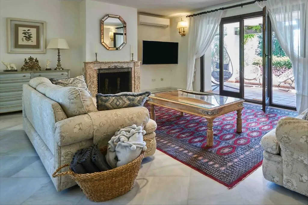 Villa Dos Palomas On The Golden Mile In Marbella Spain