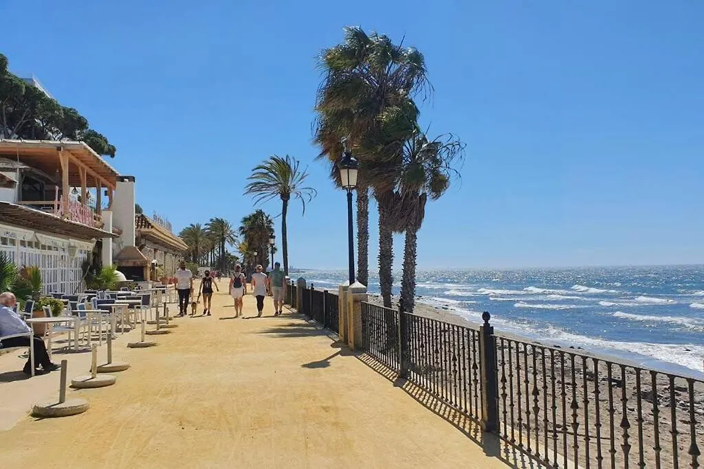 Villa Dos Palomas On The Golden Mile In Marbella