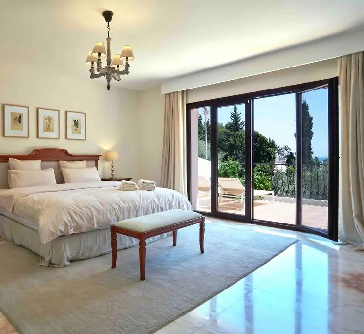 Villa Dos Palomas On The Golden Mile In Marbella 0*,  Spain